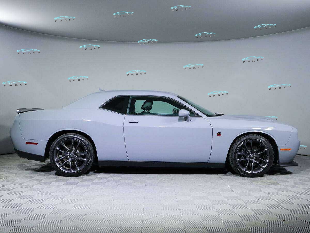 Б/У Додж Челленджер 2021 года. Фото: #3