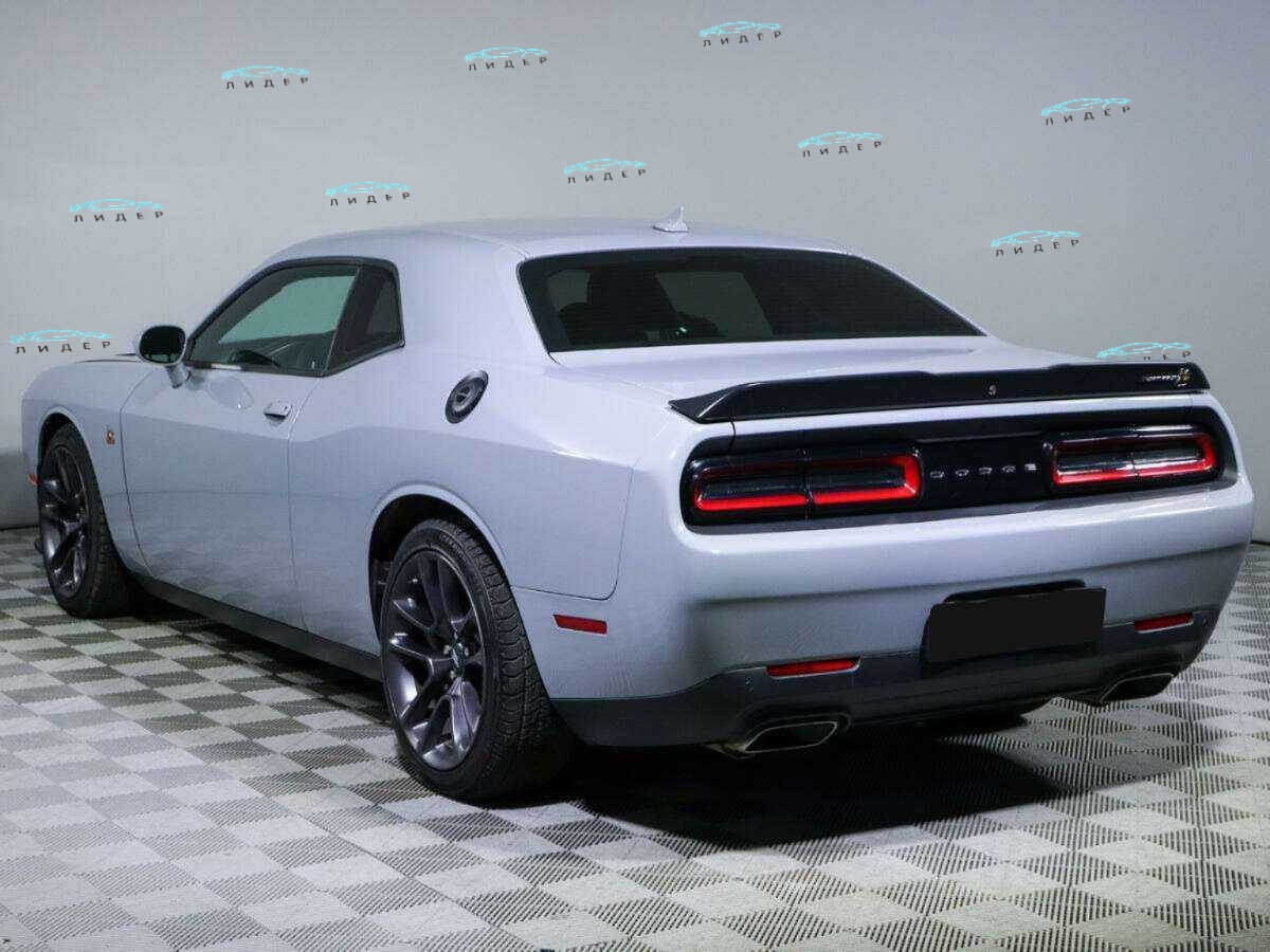 Б/У Додж Челленджер 2021 года. Фото: #6