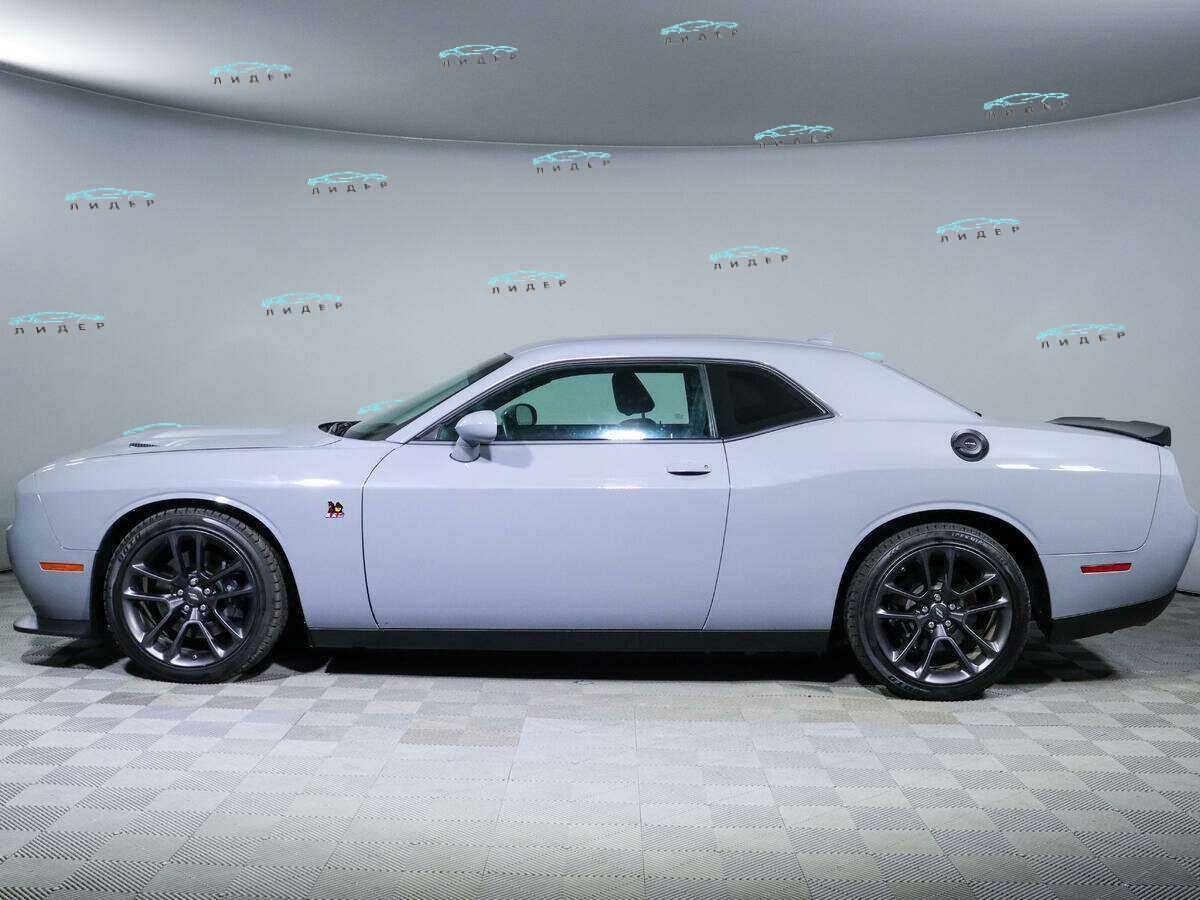 Б/У Додж Челленджер 2021 года. Фото: #7