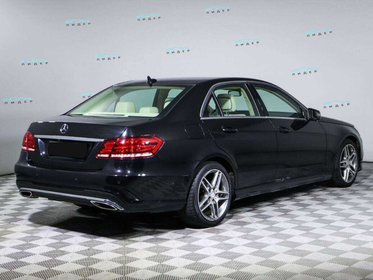 Б/У Мерседес-Бенц Е-Класс 2015 года. Фото: #3