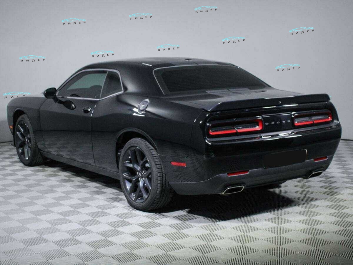 Б/У Додж Челленджер 2022 года. Фото: #5
