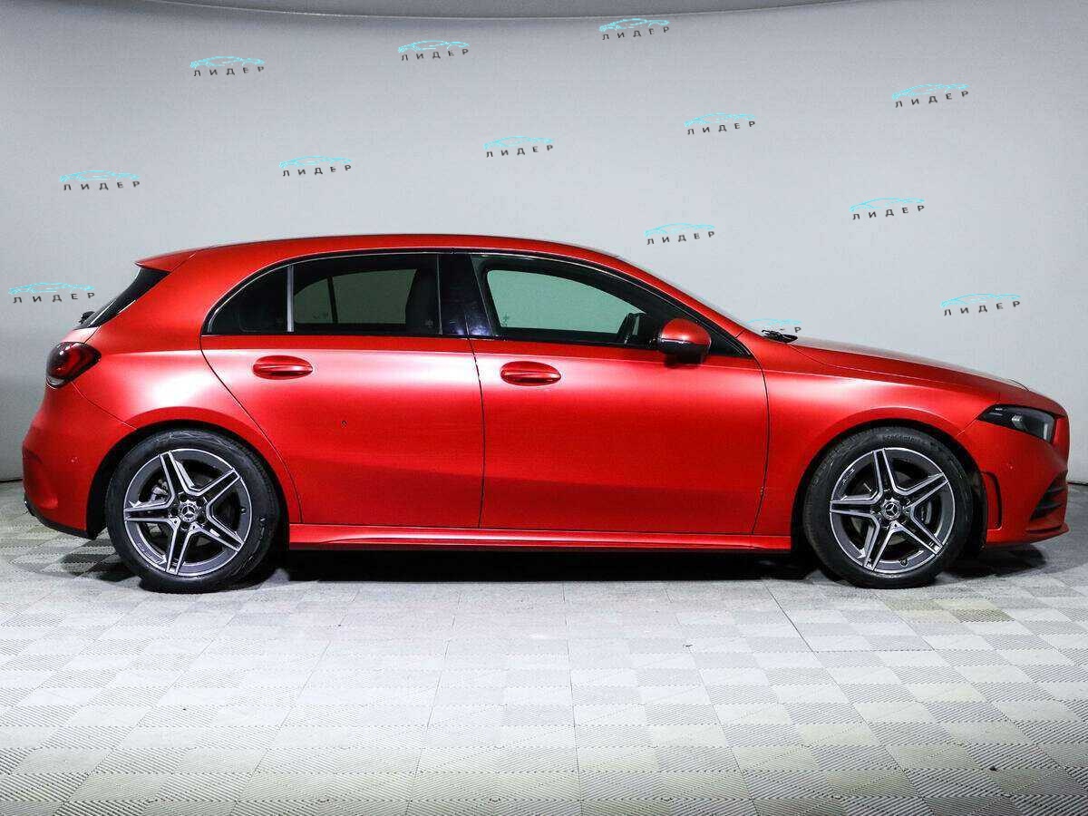 Б/У Мерседес-Бенц А-Класс 2020 года. Фото: #3