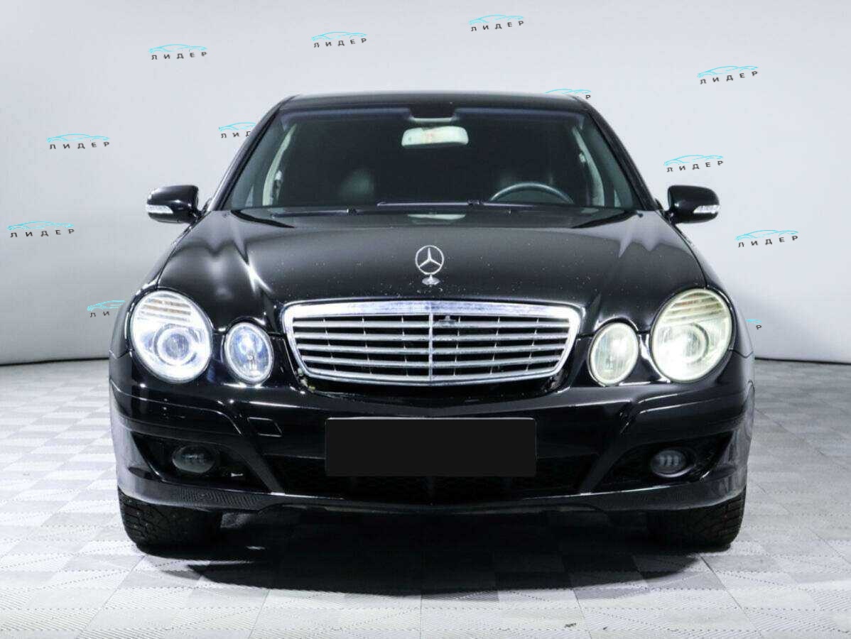 Б/У Мерседес-Бенц Е-Класс 2006 года. Фото: #1