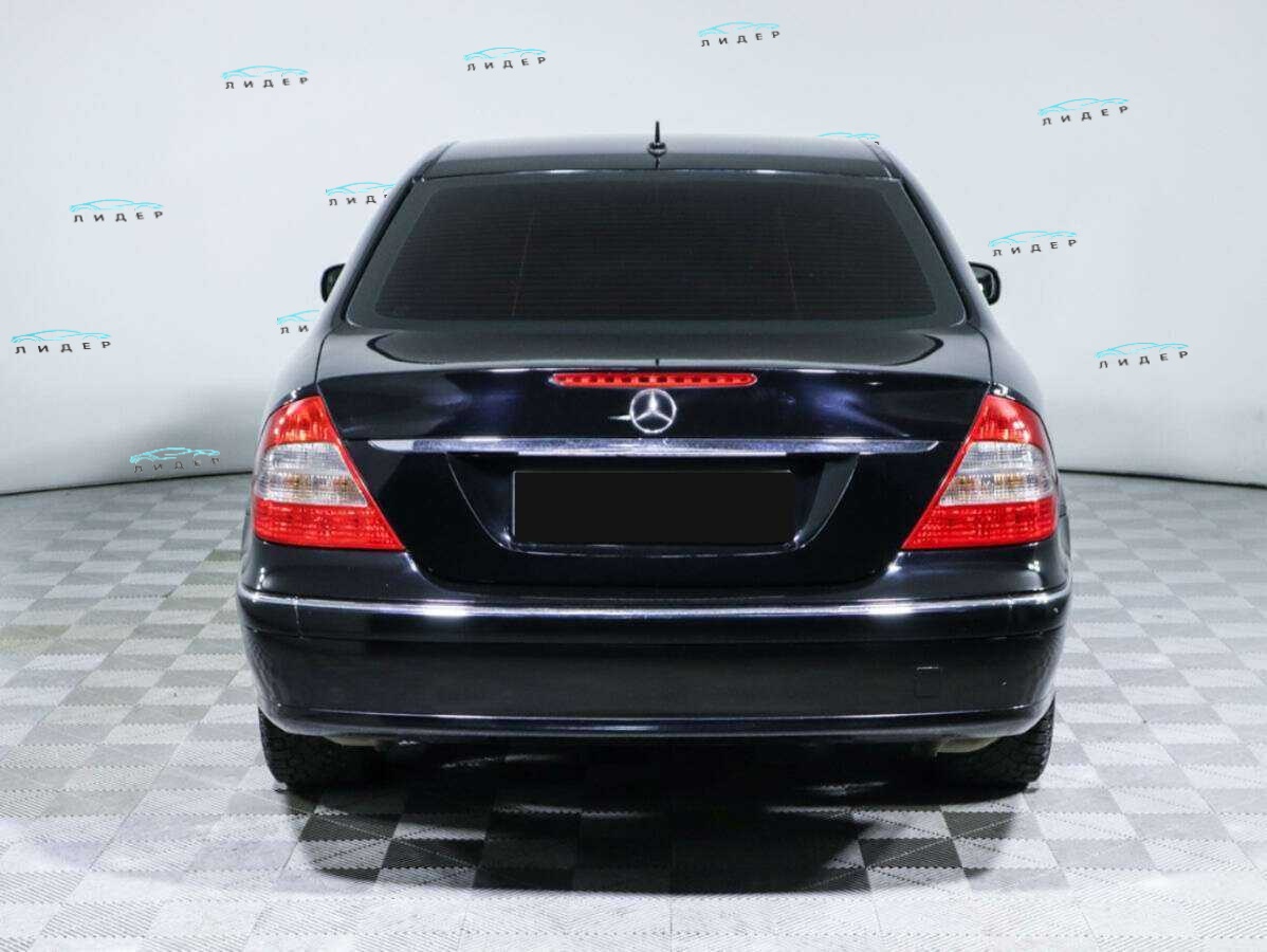 Б/У Мерседес-Бенц Е-Класс 2006 года. Фото: #4