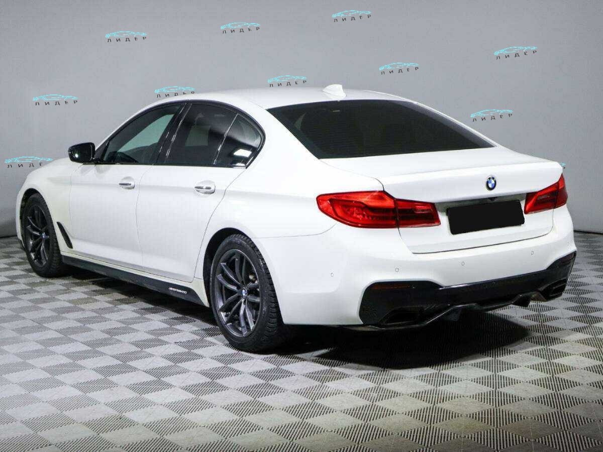 Б/У БМВ 5 серии 2018 года. Фото: #4
