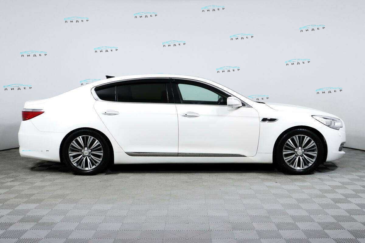 Б/У Киа Куорис 2017 года. Фото: #3