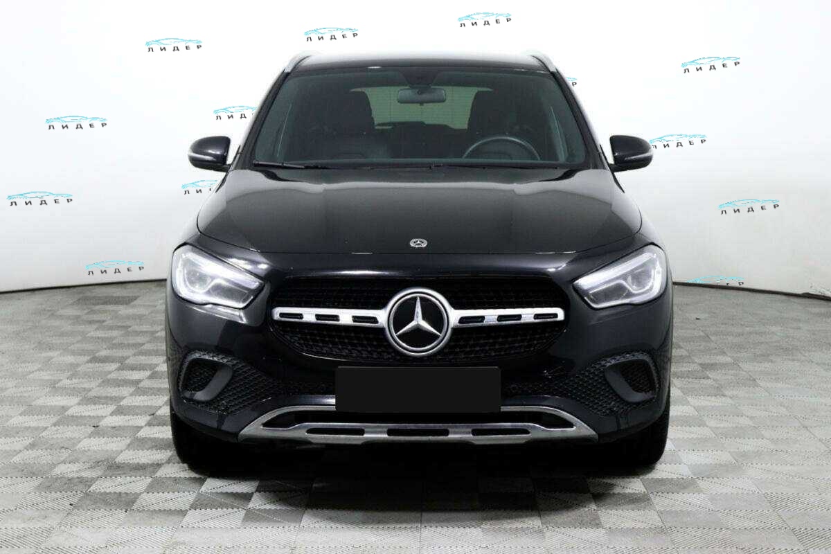 Б/У Мерседес-Бенц ГЛА 2020 года. Фото: #1