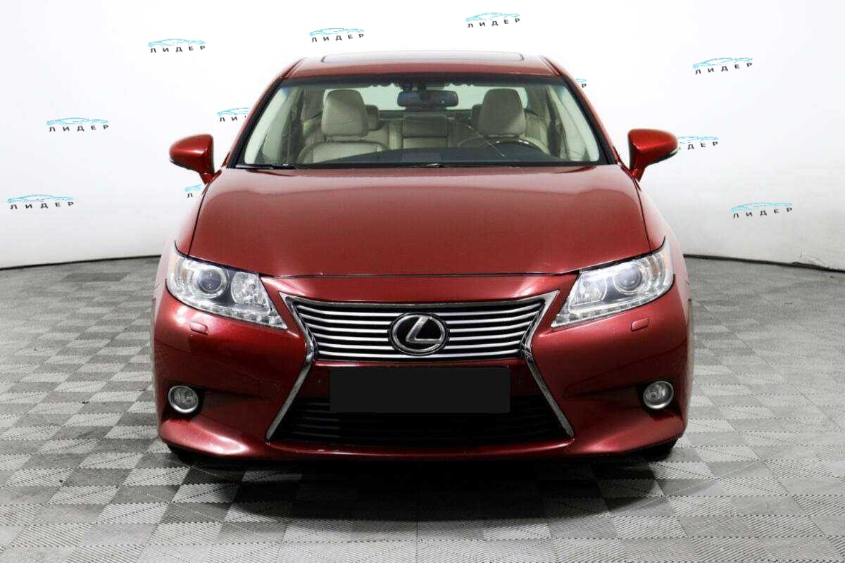 Б/У Лексус ЕС 2013 года. Фото: #1