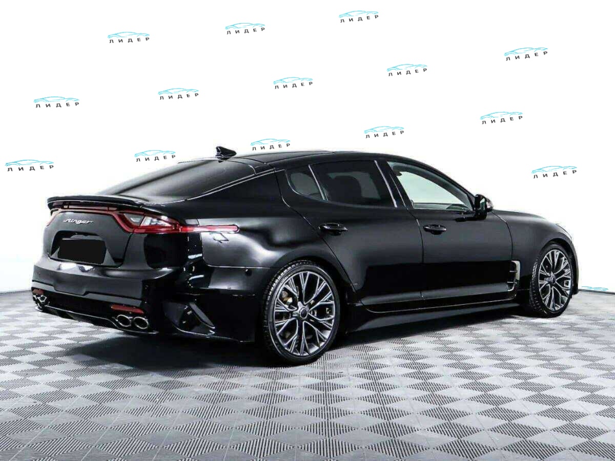 Б/У Киа Стингер 2018 года. Фото: #4