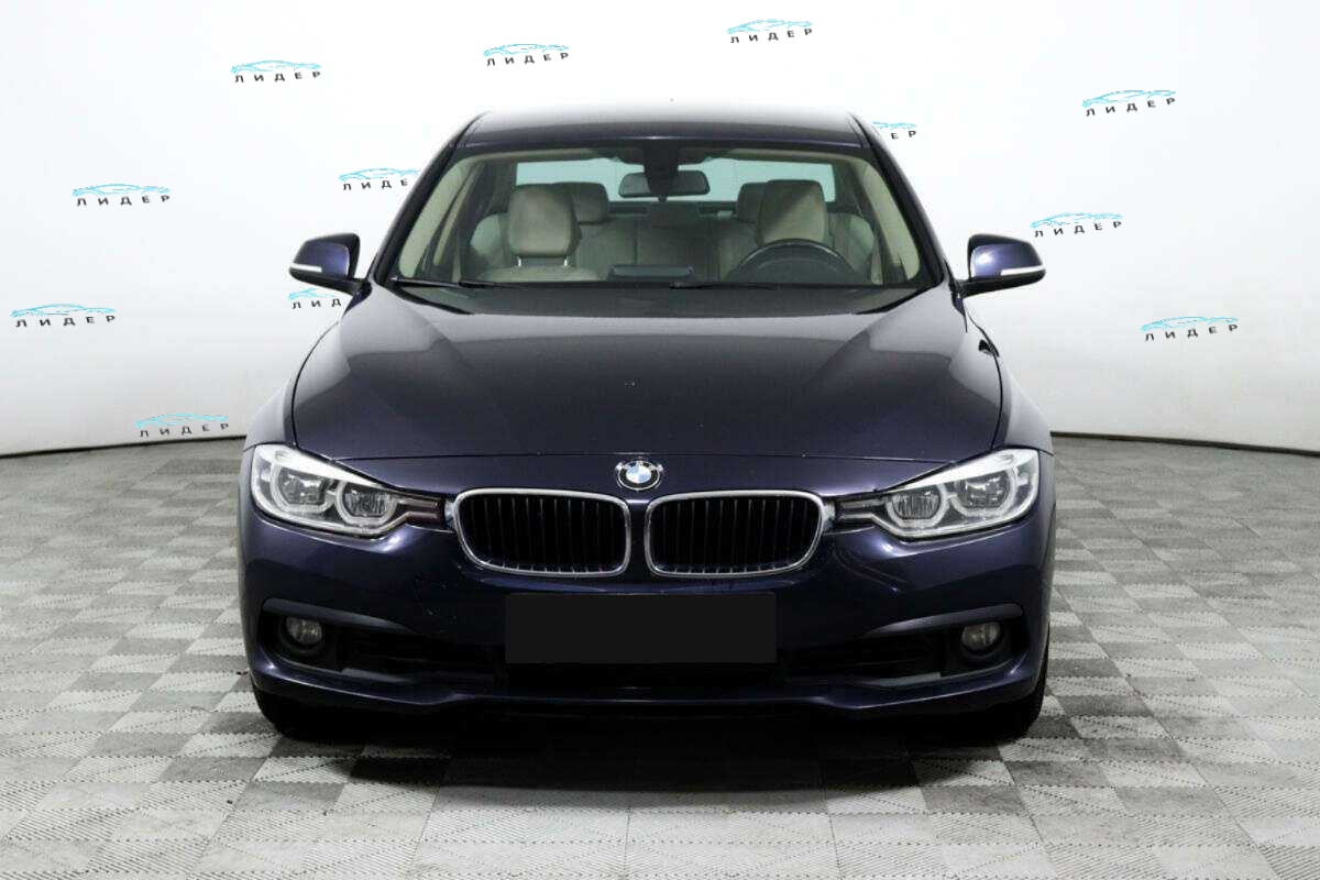 Б/У БМВ 3 серии 2016 года. Фото: #1