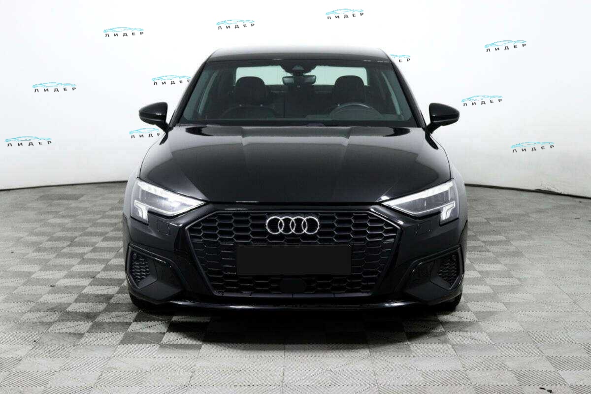 Б/У Ауди А3 2021 года. Фото: #1