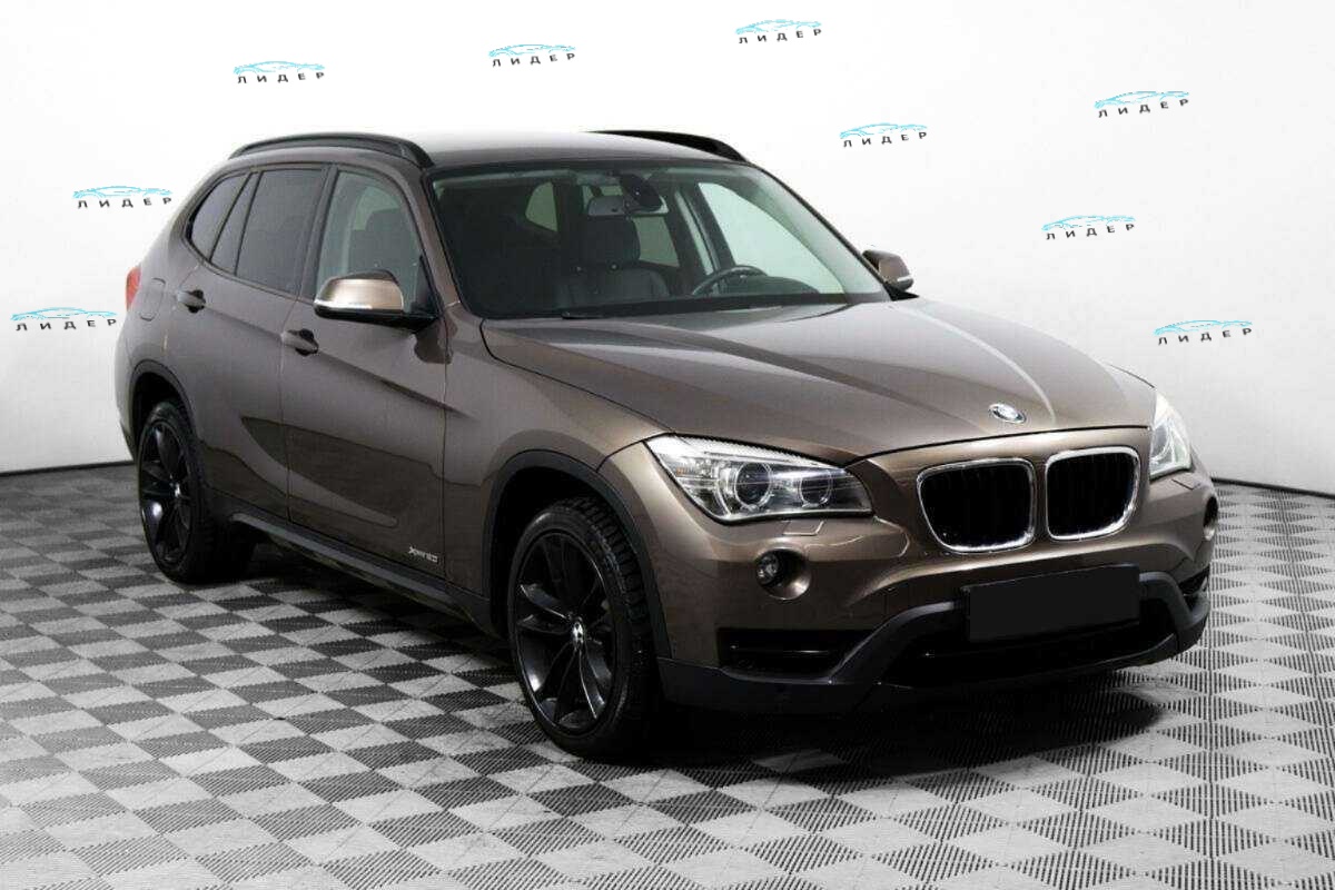 Б/У БМВ Икс1 2013 года. Фото: #2