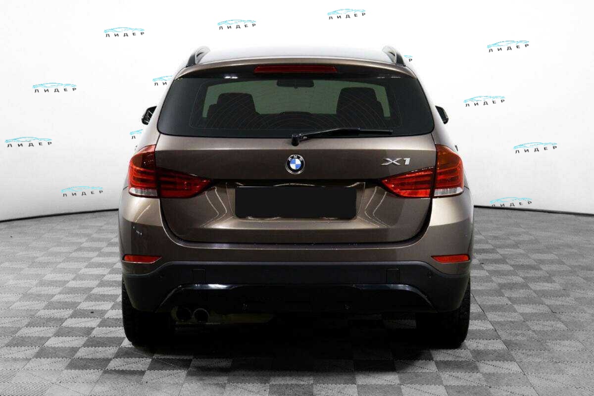Б/У БМВ Икс1 2013 года. Фото: #5