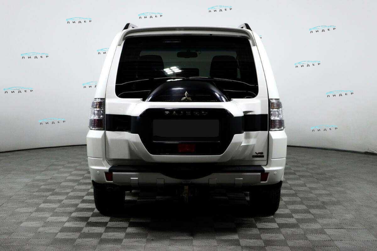 Б/У Митсубиши Паджеро 2021 года. Фото: #5