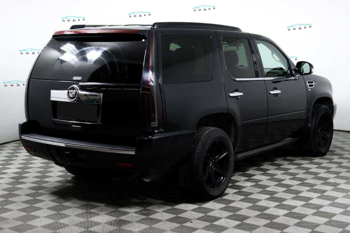 Б/У Кадиллак Эскалэйд 2012 года. Фото: #4