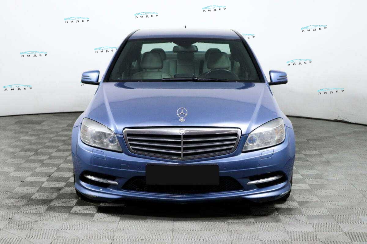 Б/У Мерседес-Бенц Ц-Класс 2011 года. Фото: #1