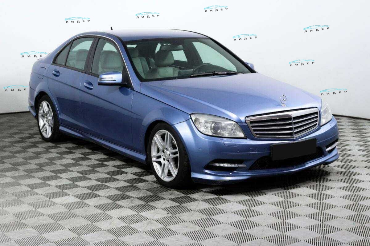 Б/У Мерседес-Бенц Ц-Класс 2011 года. Фото: #2