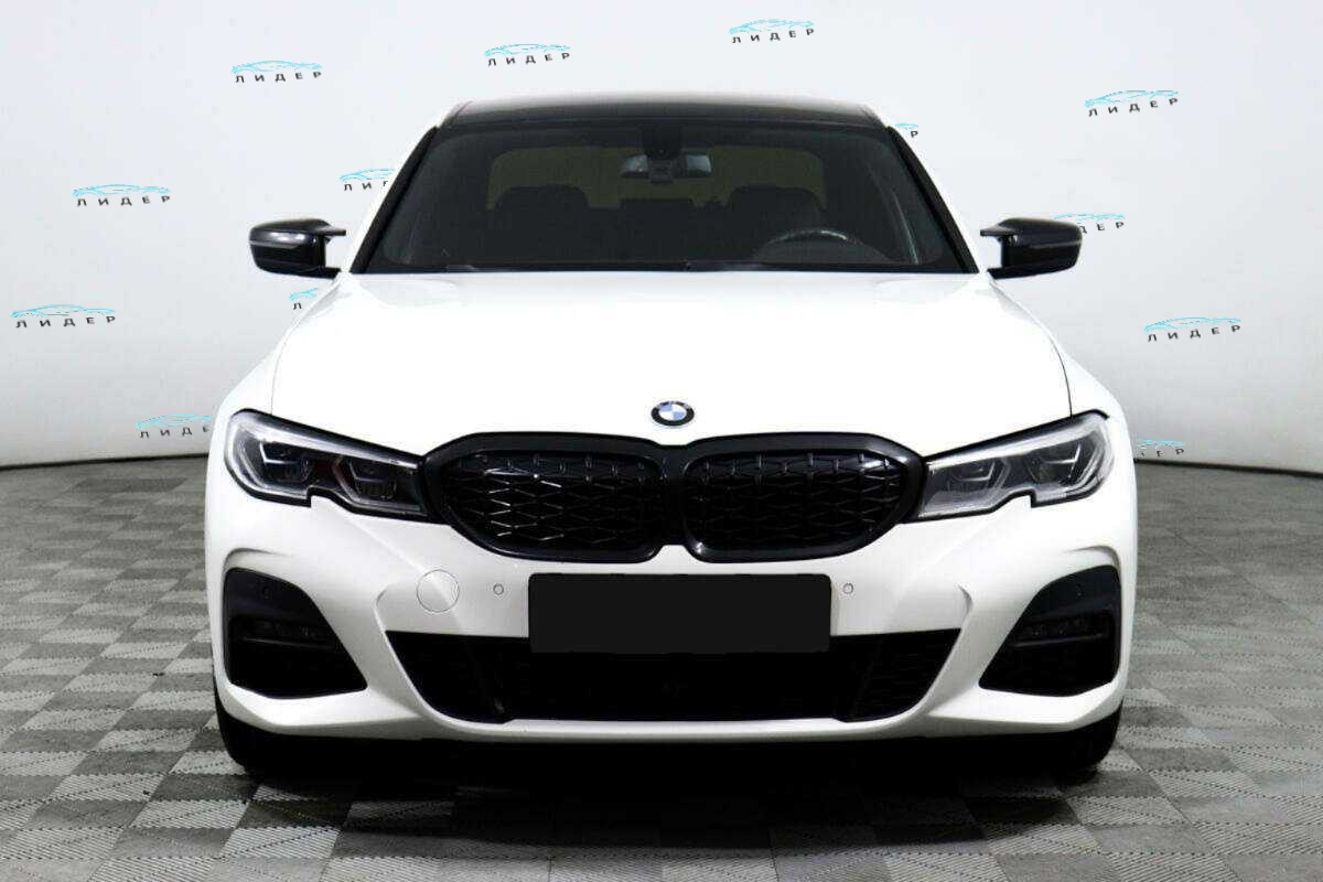 Б/У БМВ 3 серии 2019 года. Фото: #1