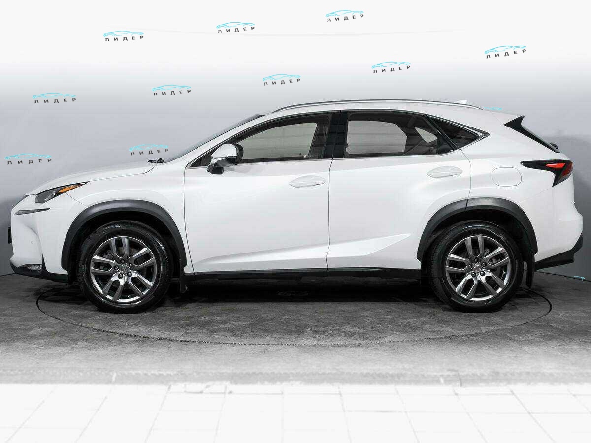 Б/У Лексус Н-Икс 2015 года. Фото: #7