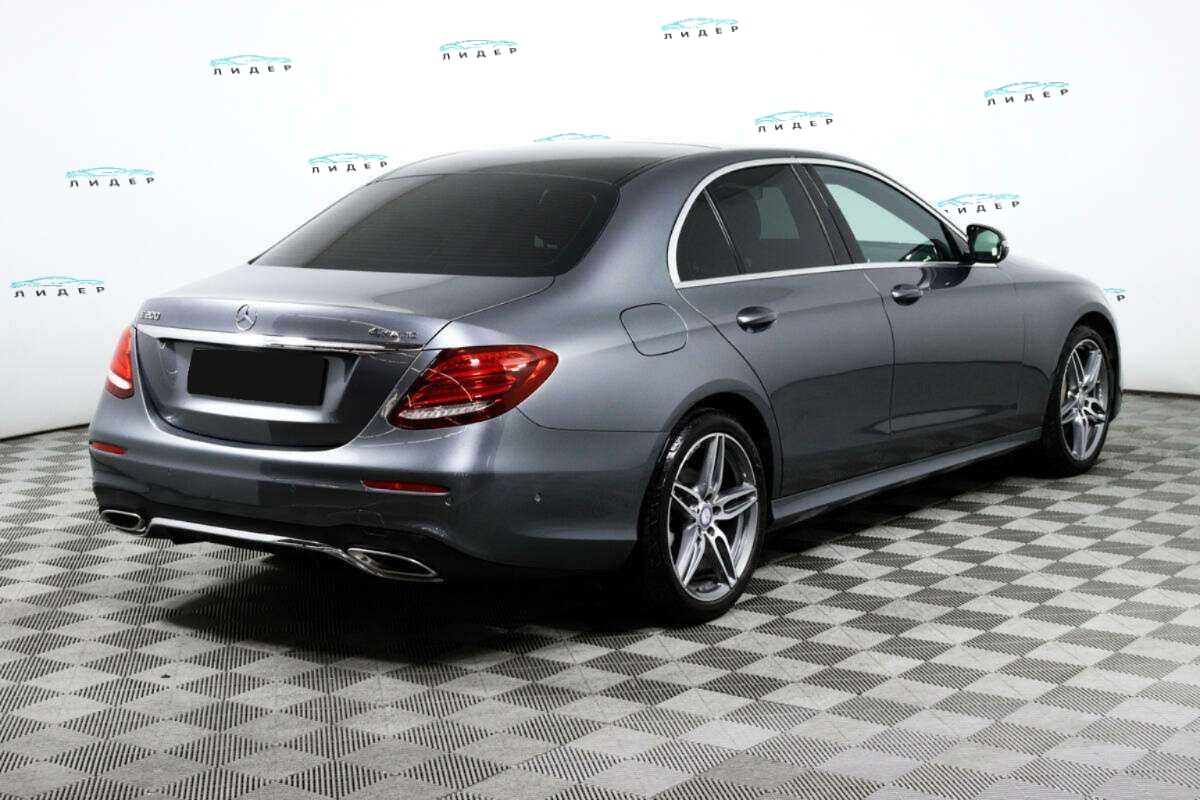Б/У Мерседес-Бенц Е-Класс 2016 года. Фото: #4