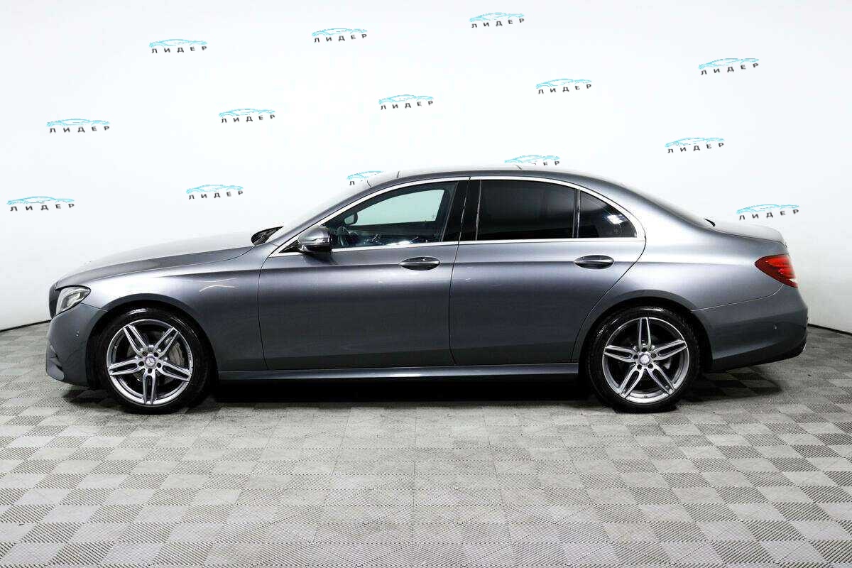 Б/У Мерседес-Бенц Е-Класс 2016 года. Фото: #7