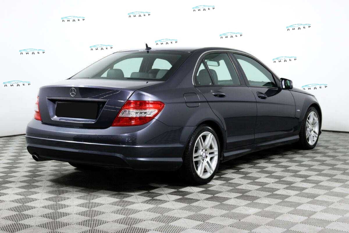 Б/У Мерседес-Бенц Ц-Класс 2011 года. Фото: #4