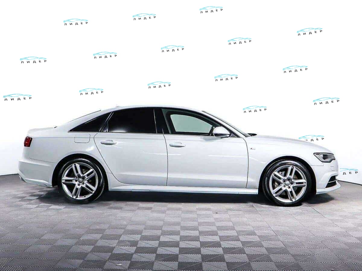Б/У Ауди А6 2016 года. Фото: #2