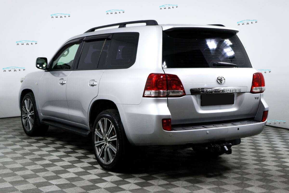 Б/У Тойота Лэнд Крузер 2010 года. Фото: #5