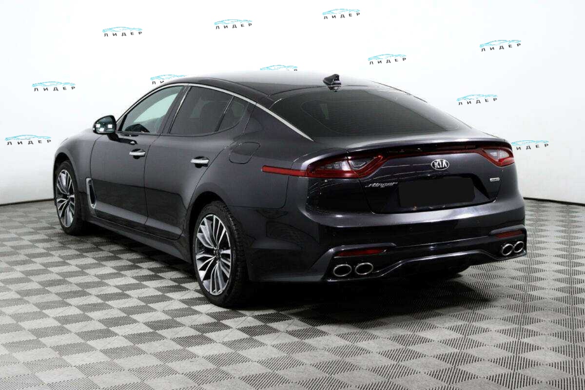 Б/У Киа Стингер 2018 года. Фото: #6