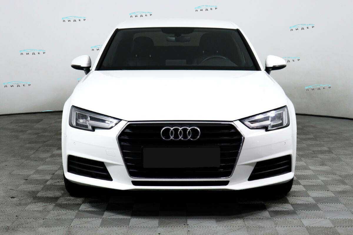 Б/У Ауди А4 2019 года. Фото: #1