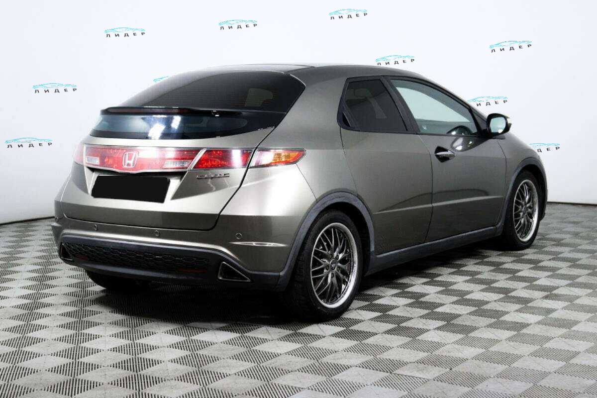 Б/У Хонда Цивик 2008 года. Фото: #4