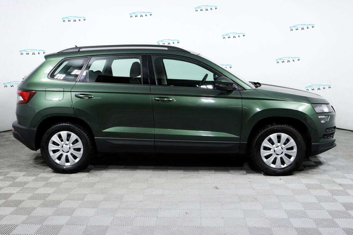 Б/У Шкода Карок 2021 года. Фото: #3