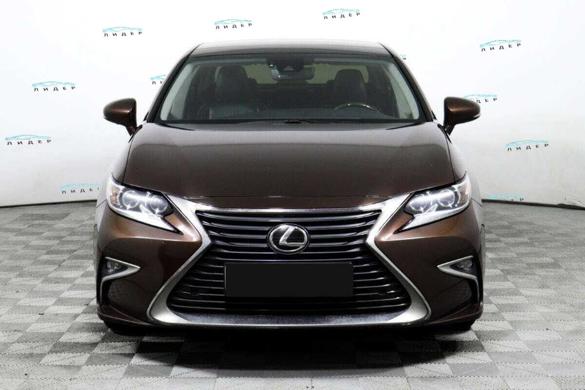 Б/У Лексус ЕС 2016 года. Фото: #1