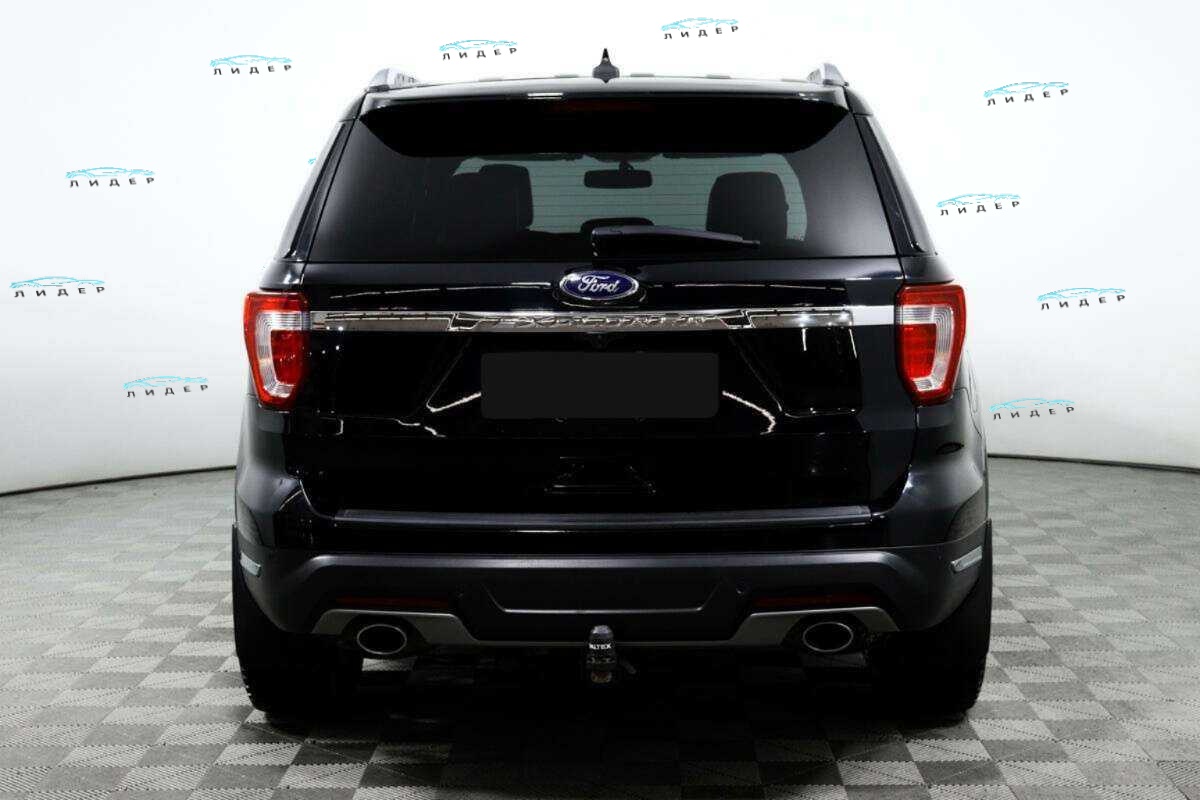 Б/У Форд Експлорер 2018 года. Фото: #5