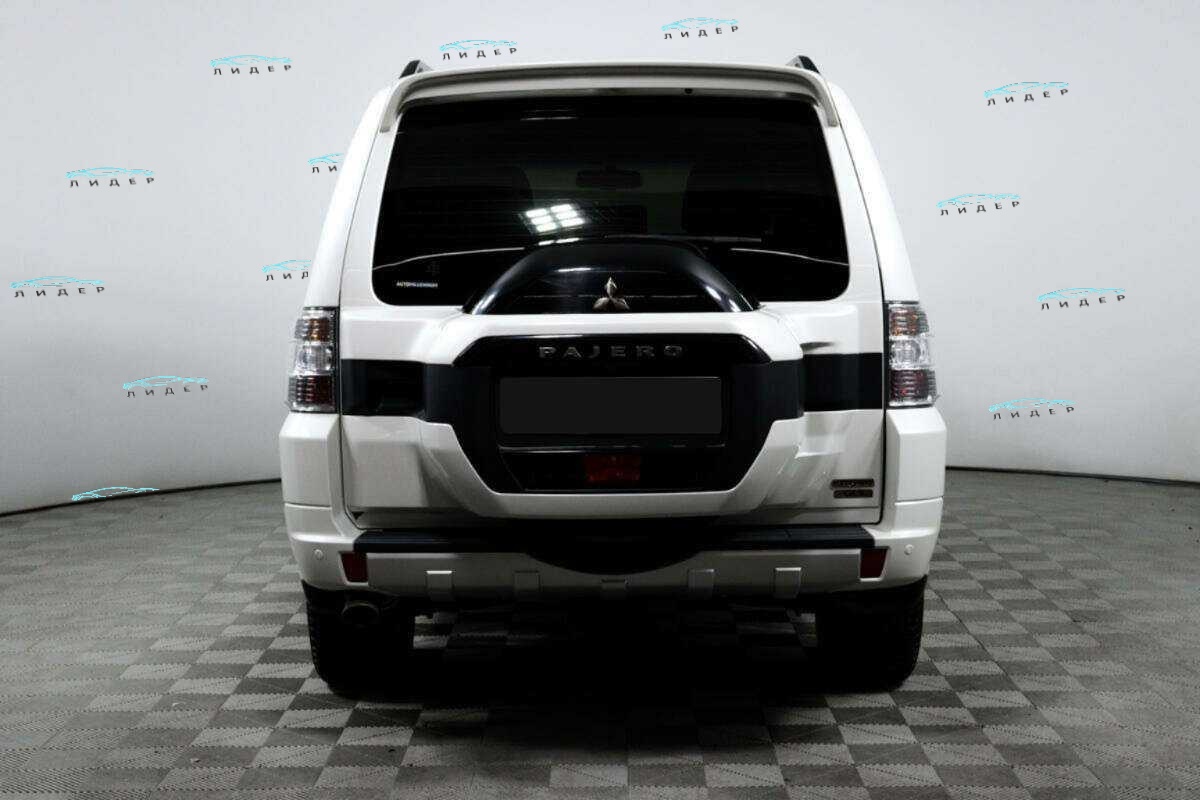 Б/У Митсубиши Паджеро 2019 года. Фото: #5