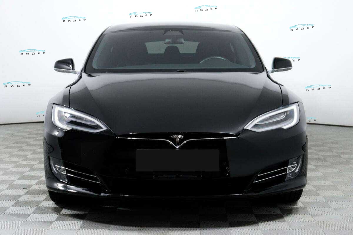 Б/У Тесла Модел С 2020 года. Фото: #1