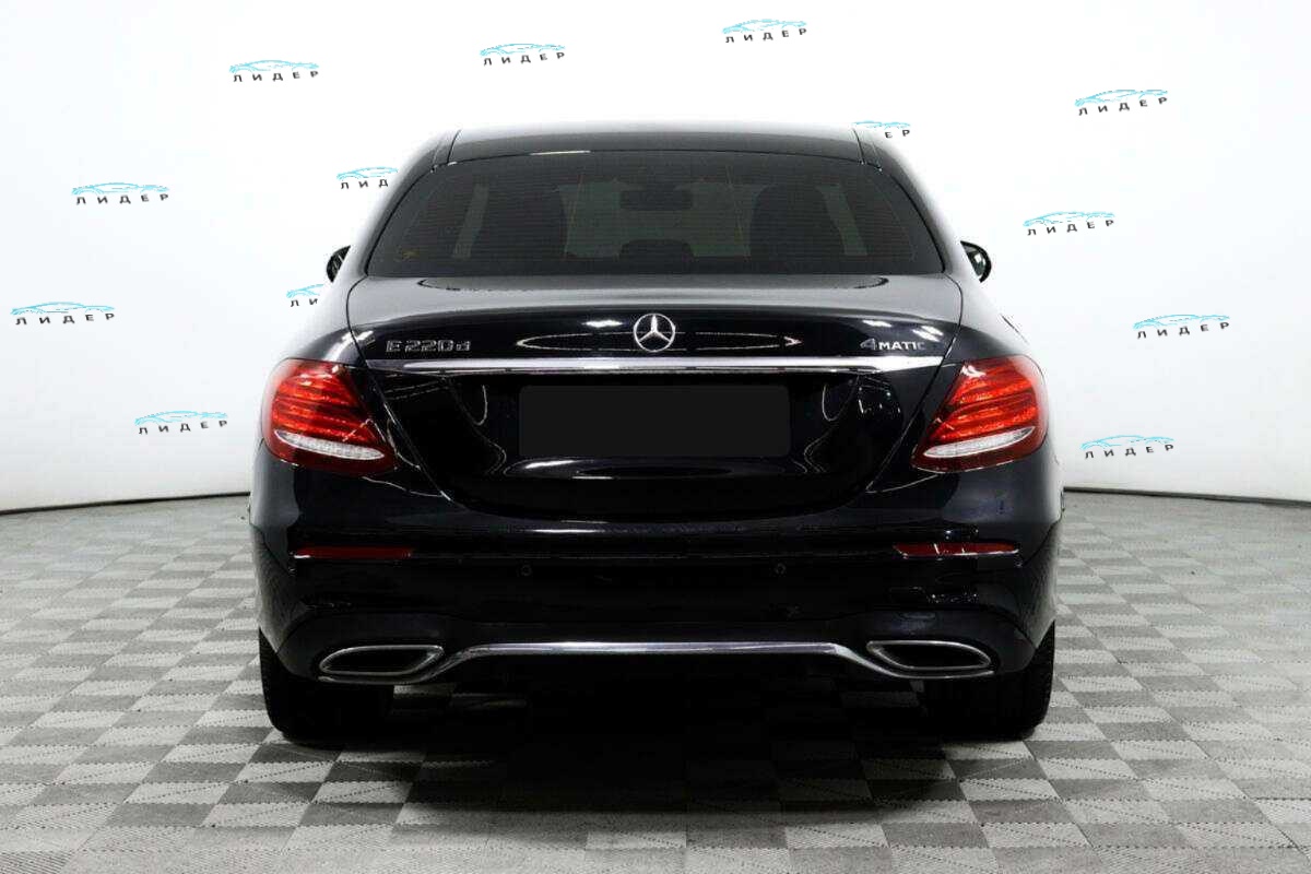 Б/У Мерседес-Бенц Е-Класс 2019 года. Фото: #5