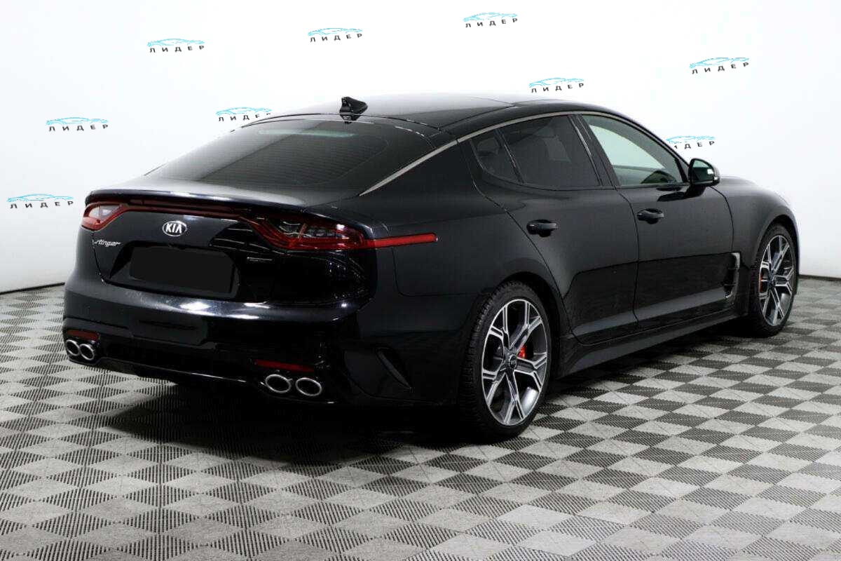 Б/У Киа Стингер 2018 года. Фото: #4