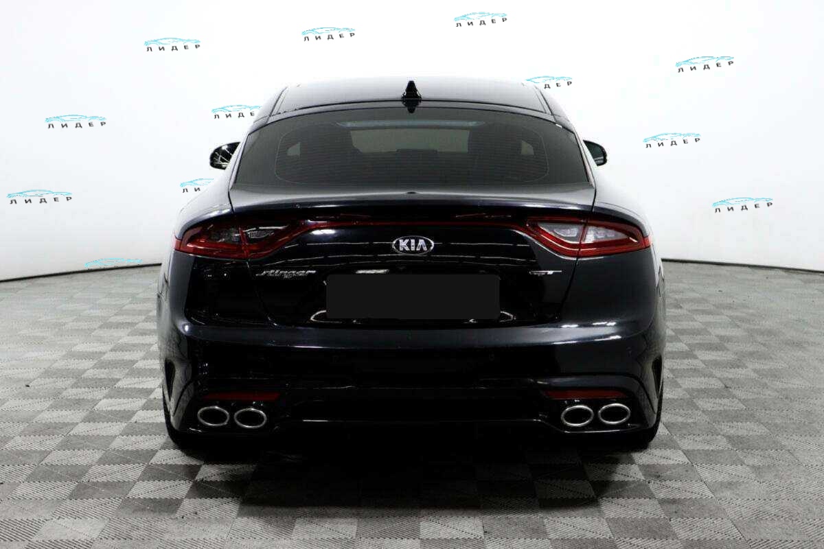 Б/У Киа Стингер 2018 года. Фото: #5
