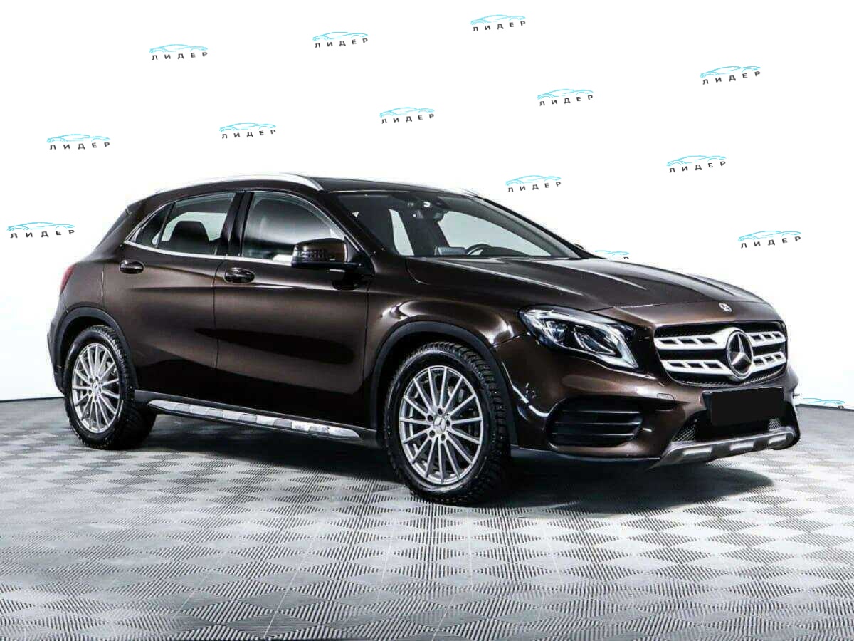 Б/У Мерседес-Бенц ГЛА 2018 года. Фото: #2