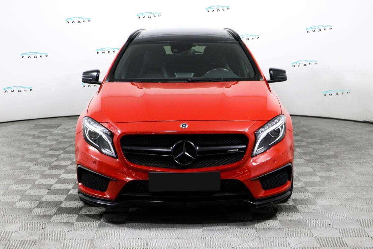 Б/У Мерседес-Бенц ГЛА АМГ 2015 года. Фото: #1