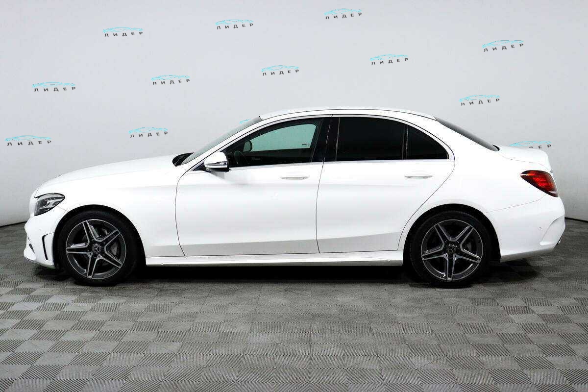 Б/У Мерседес-Бенц Ц-Класс 2018 года. Фото: #7