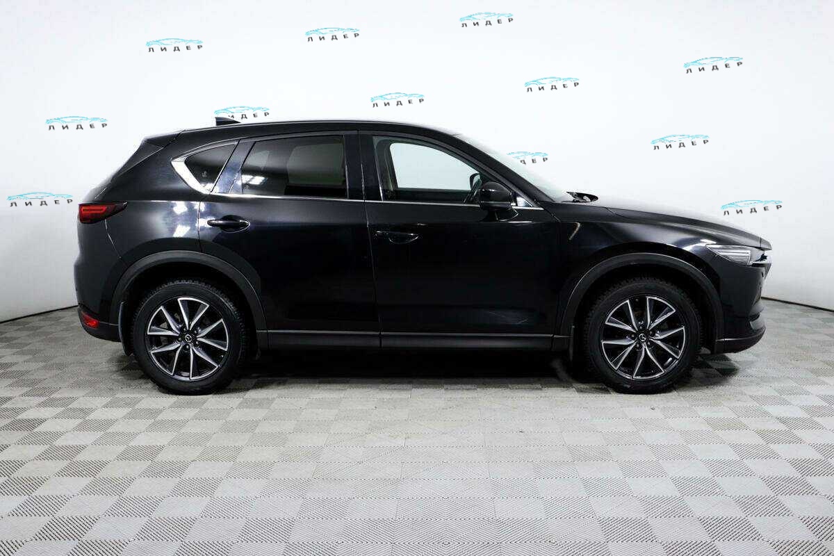 Б/У Мазда Ц-Икс-5 2017 года. Фото: #3