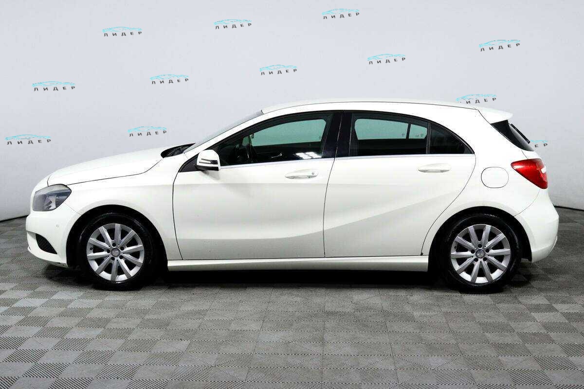 Б/У Мерседес-Бенц А-Класс 2013 года. Фото: #7