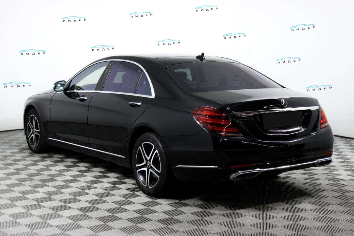 Б/У Мерседес-Бенц С-Класс 2017 года. Фото: #6