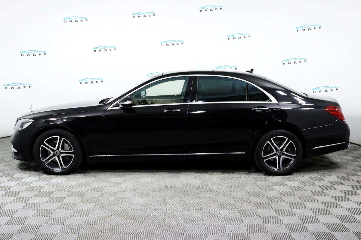 Б/У Мерседес-Бенц С-Класс 2017 года. Фото: #7