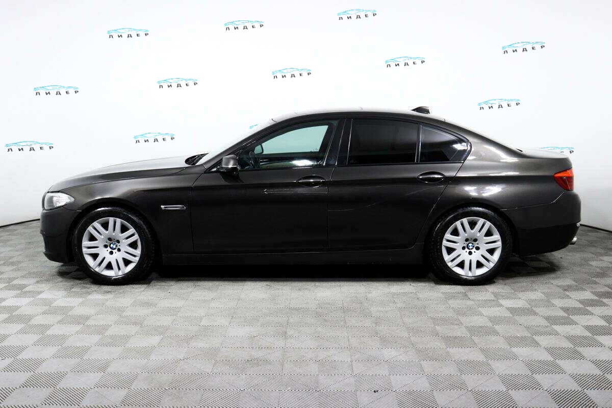 Б/У БМВ 5 серии 2015 года. Фото: #6