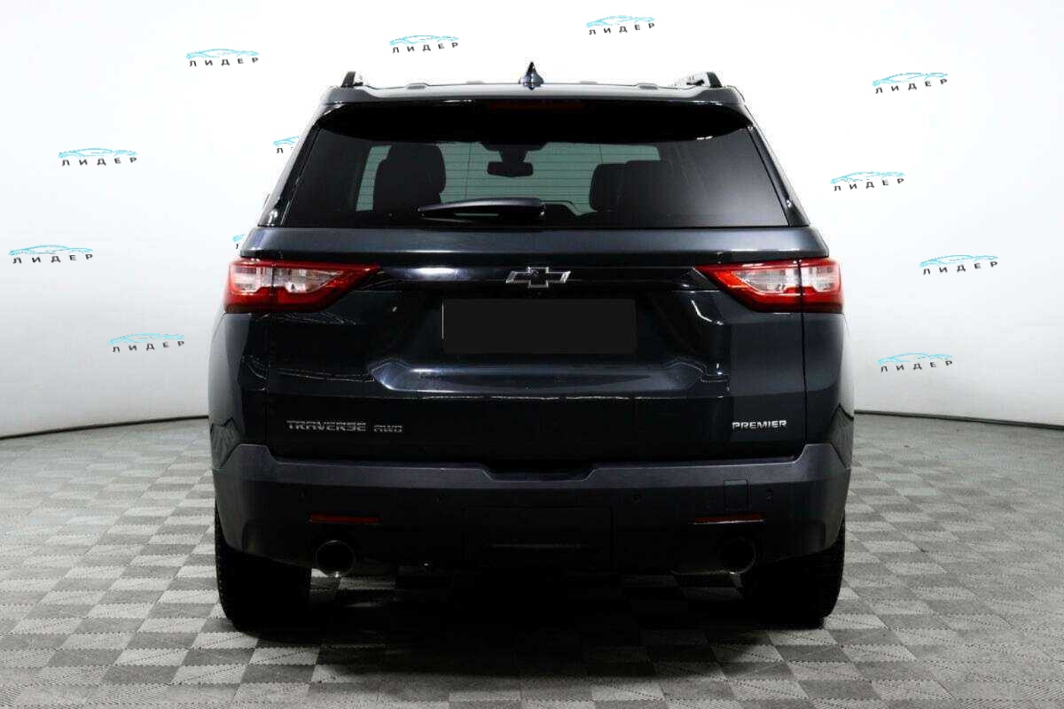 Б/У Шевроле Трэверс 2019 года. Фото: #5