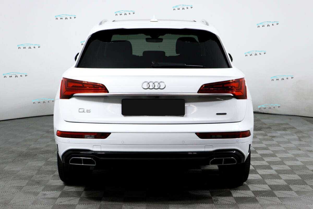 Б/У Ауди К5 2022 года. Фото: #5