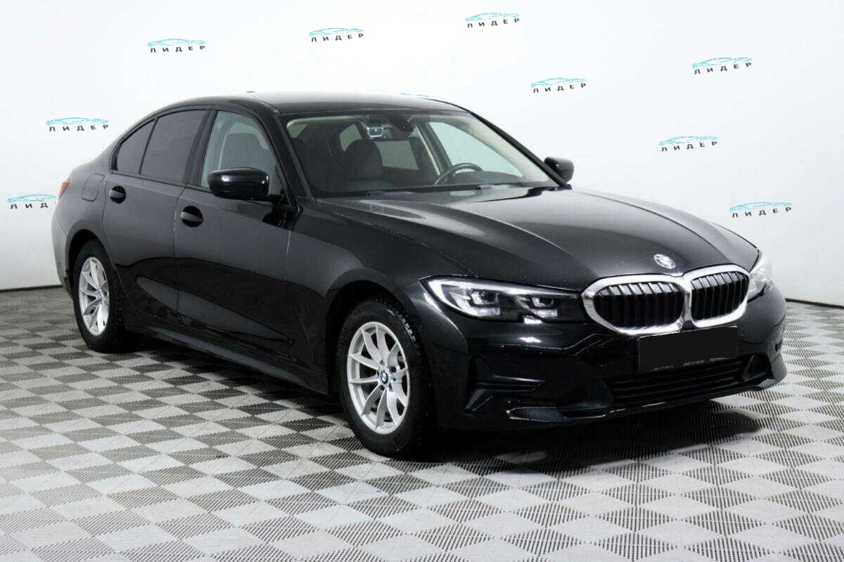 Б/У БМВ 3 серии 2021 года. Фото: #2